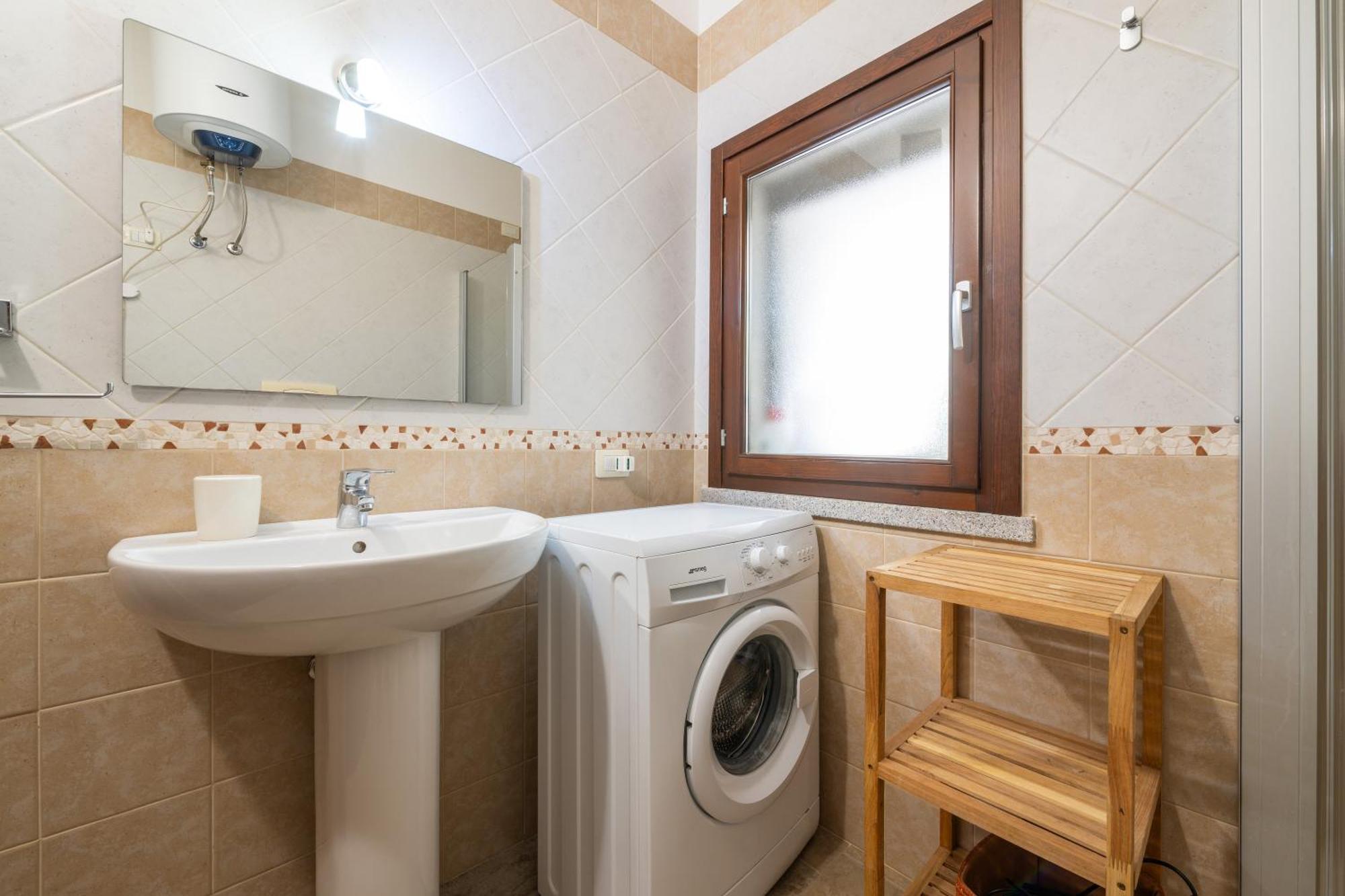 Villa Bouganville Cala Sinzias Кастиадас Екстериор снимка