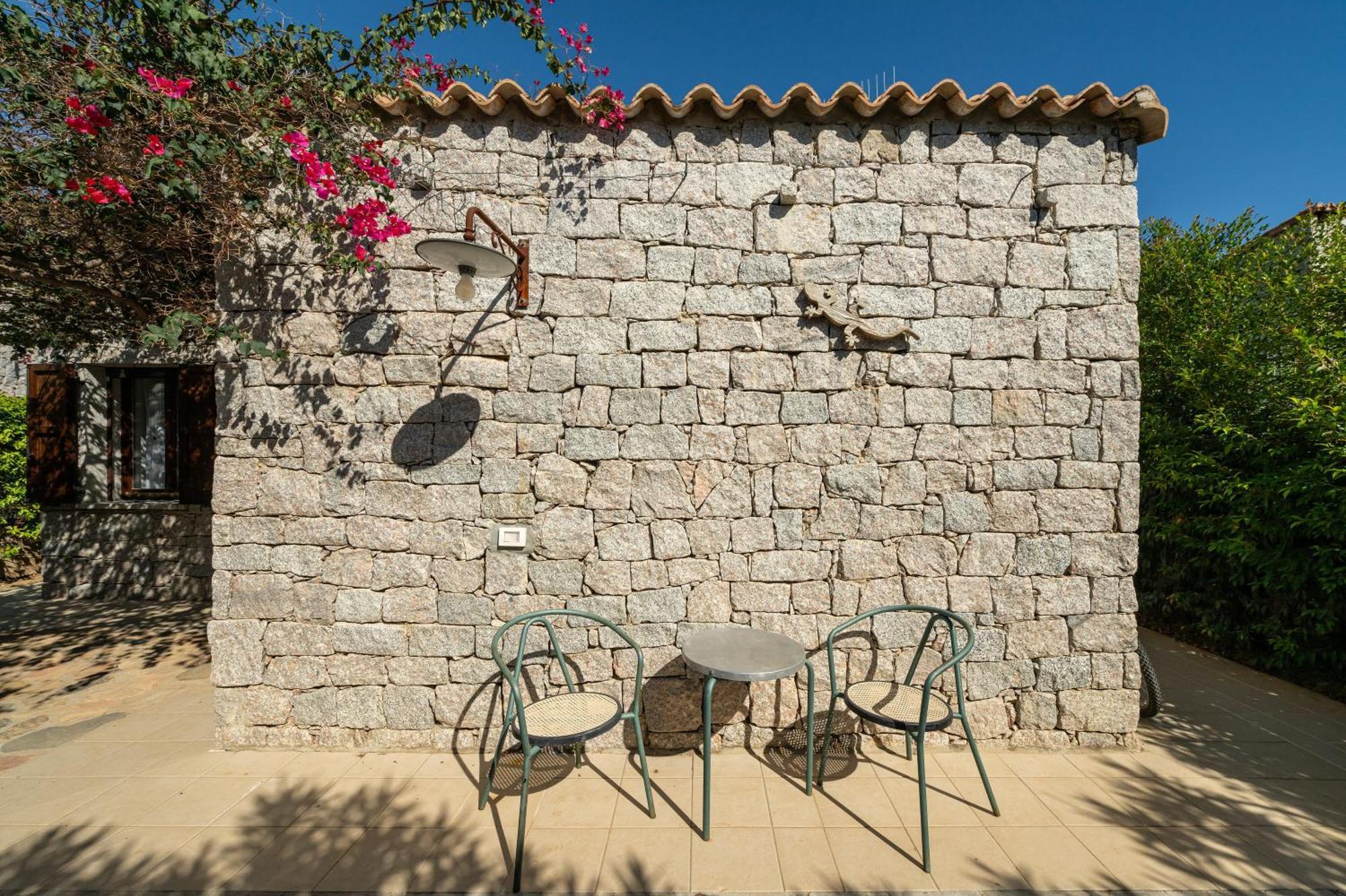 Villa Bouganville Cala Sinzias Кастиадас Екстериор снимка