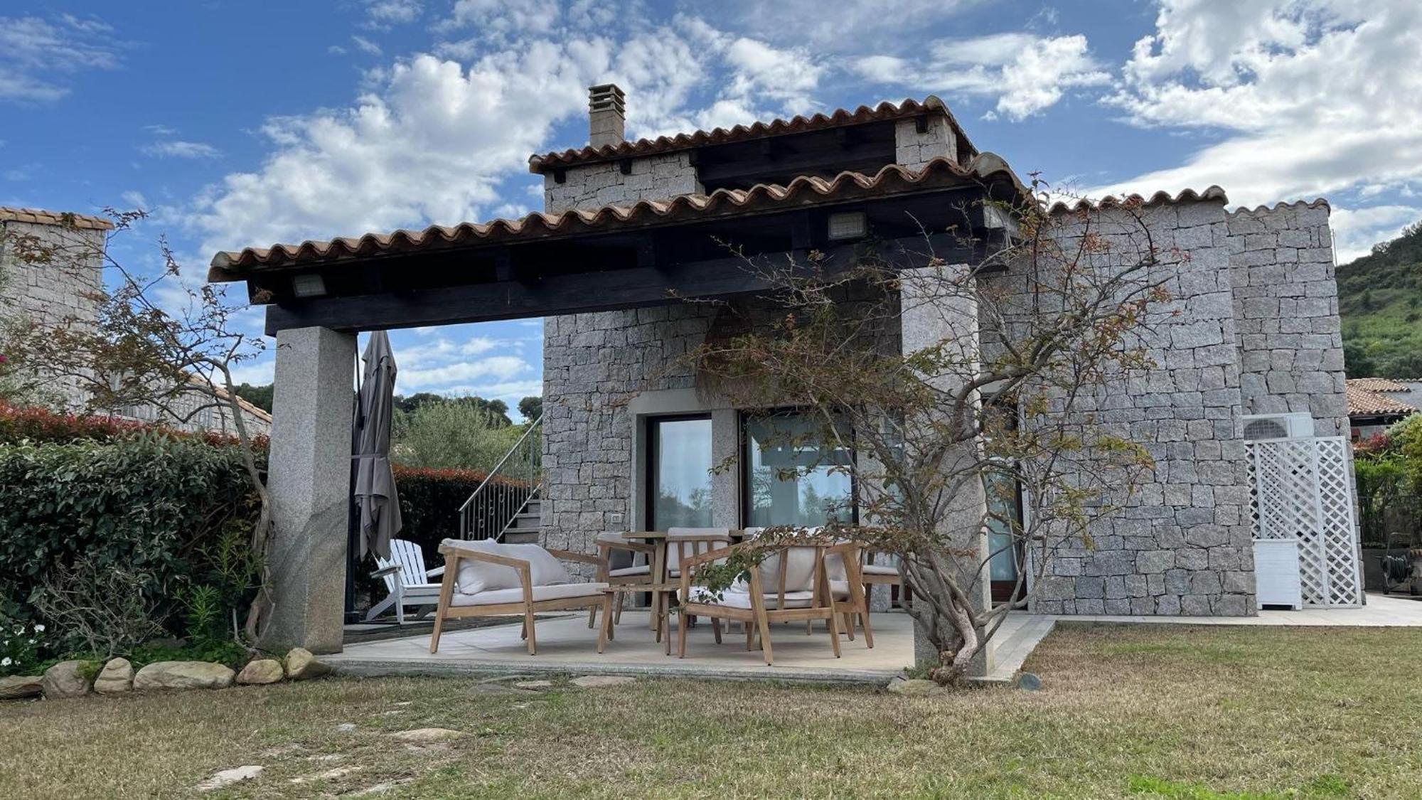 Villa Bouganville Cala Sinzias Кастиадас Екстериор снимка