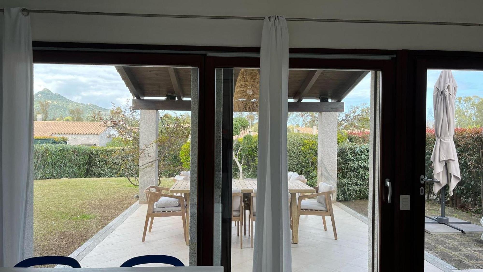 Villa Bouganville Cala Sinzias Кастиадас Екстериор снимка